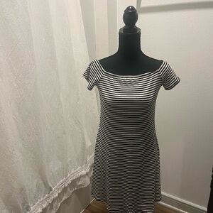 Lovers + Friends Black Mini A-Line Dress with Scoop Neck and Short Sleeves